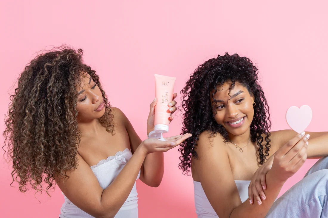 LEAVE IN GLOWY CURLY CRÈME CAPILLAIRE - ILC BEAUTY